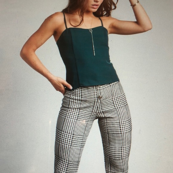 2 Pieces Tank Tops - Picture 7 of 8